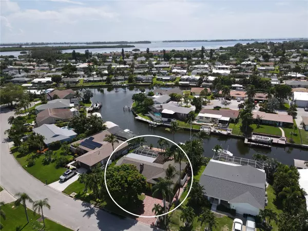 4532 MANGROVE POINT RD,  Bradenton,  FL 34210