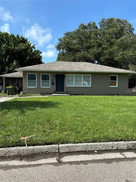 2059 CLEMATIS ST, Sarasota, FL 34239