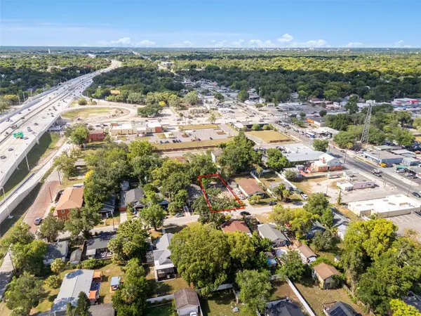 Tampa, FL 33603,810 E FRIERSON AVE