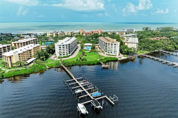 8735 MIDNIGHT PASS RD #107B, Sarasota, FL 34242