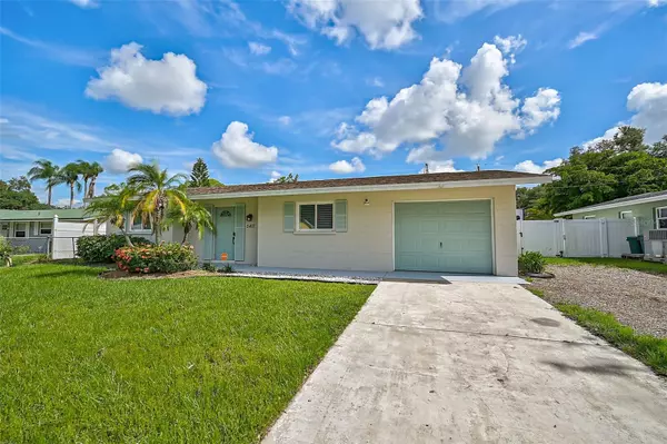 Sarasota, FL 34232,5412 SKYLINE PL