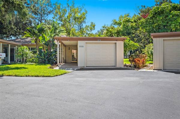 2310 LARK LN #22, Sarasota, FL 34231