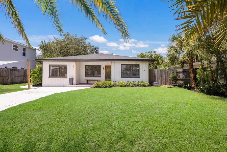 4925 REMINGTON DR, Sarasota, FL 34234