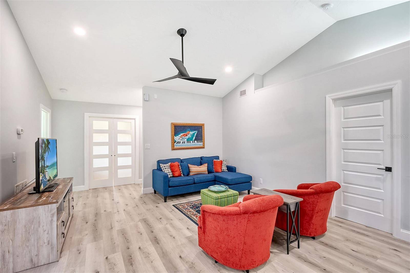 Osprey, FL 34229,216 SHORELAND DR