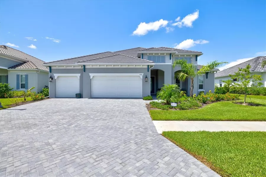 2553 PARADISE PLUM DR, Sarasota, FL 34240