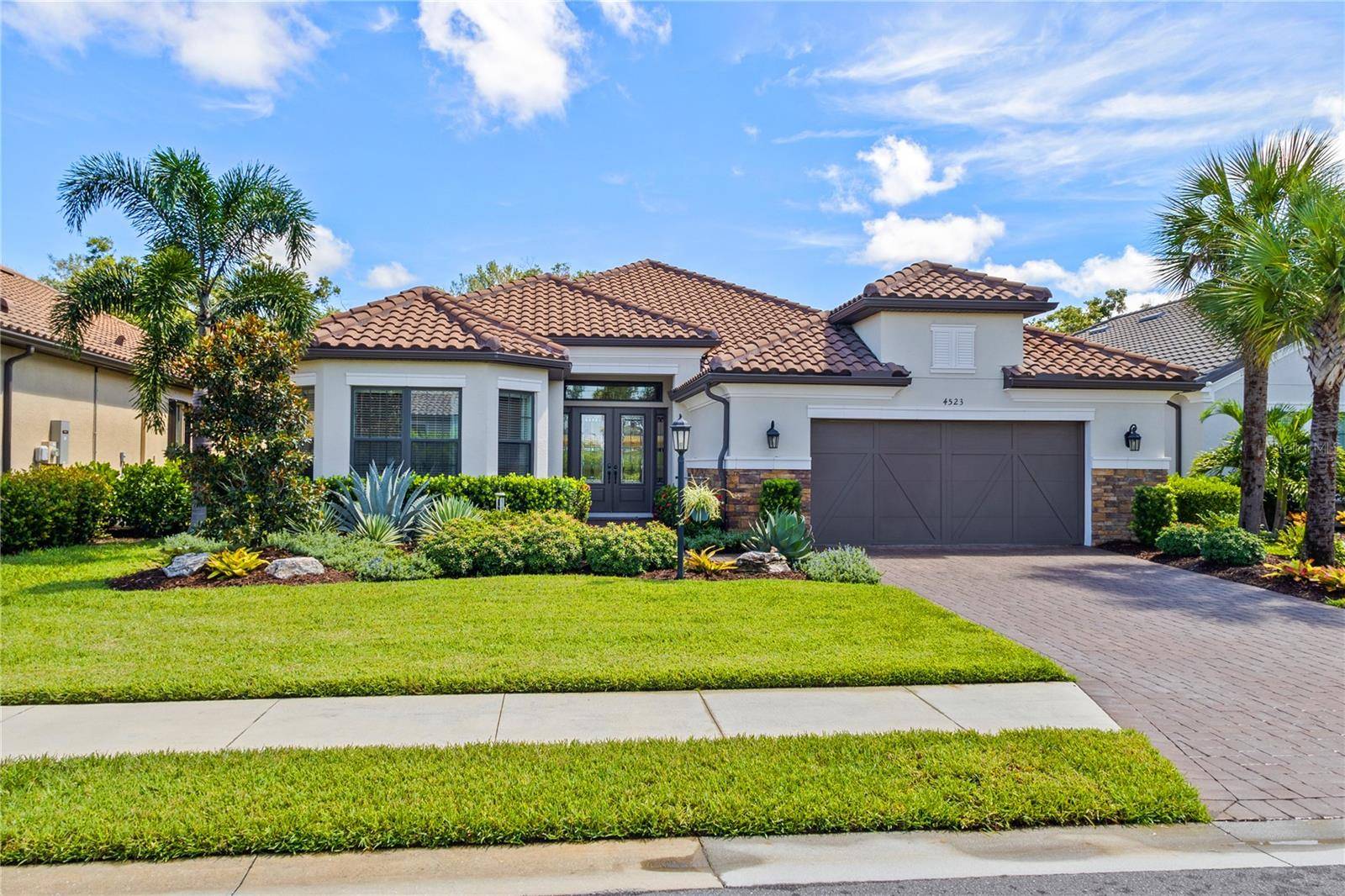4523 TRENTO PL, Lakewood Ranch, FL 34211