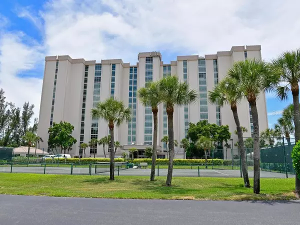 Longboat Key, FL 34228,2425 GULF OF MEXICO DR #7F