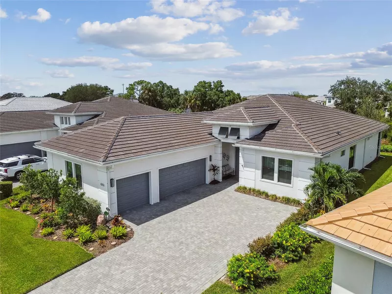 4952 SURFSIDE CIR, Bradenton, FL 34211