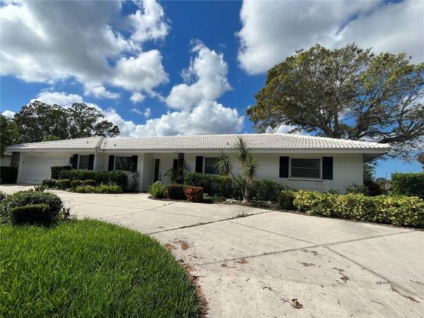 2018 BENEVA RD, Sarasota, FL 34232