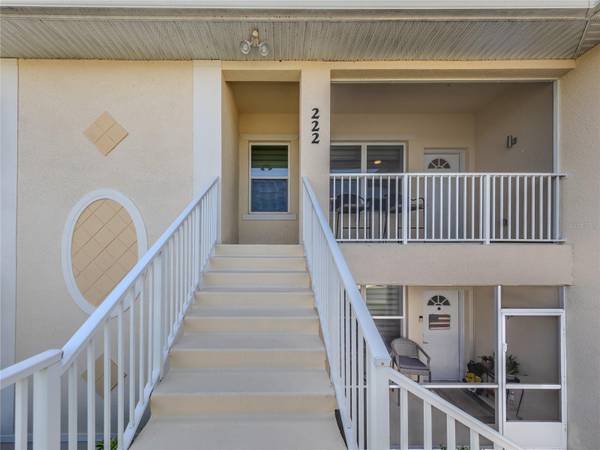 200 GARDENS EDGE DR #222, Venice, FL 34285