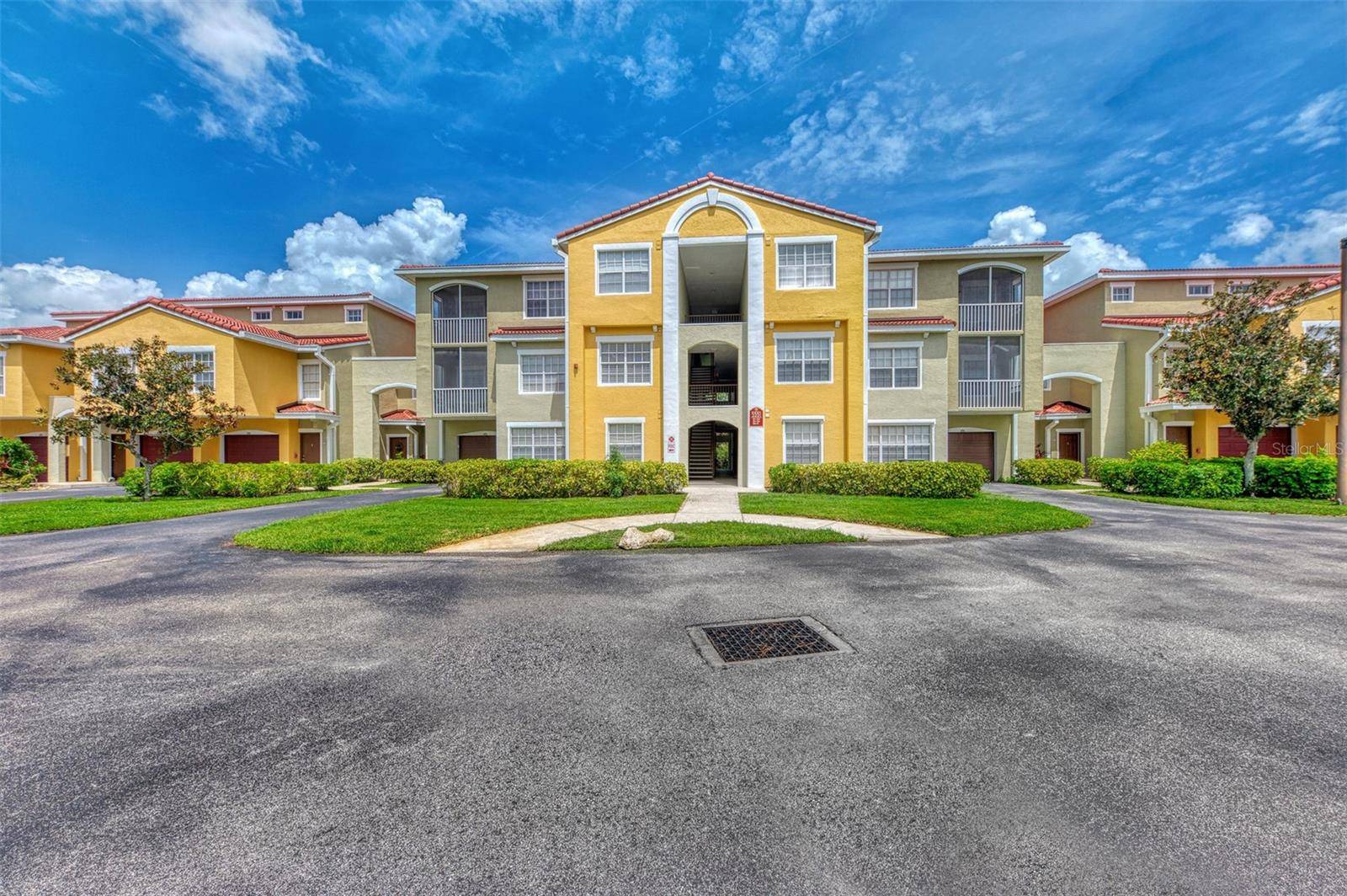 5551 BENTGRASS DR #11-110, Sarasota, FL 34235