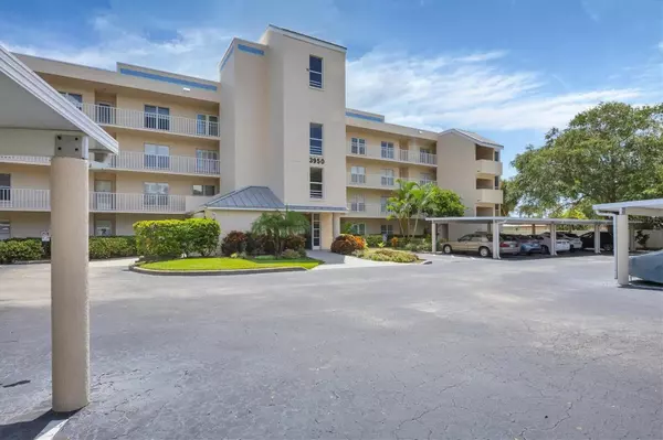 3950 IRONWOOD CIR #104,  Bradenton,  FL 34209