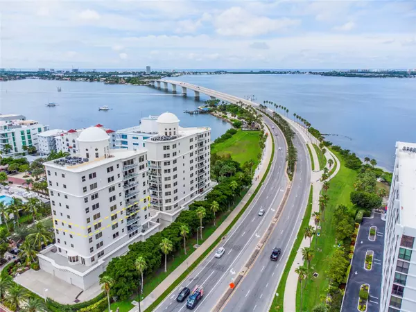 128 GOLDEN GATE PT #501B, Sarasota, FL 34236