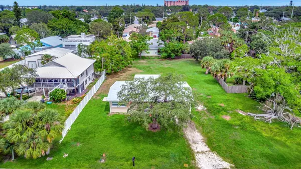 Sarasota, FL 34231,1733 RITA ST