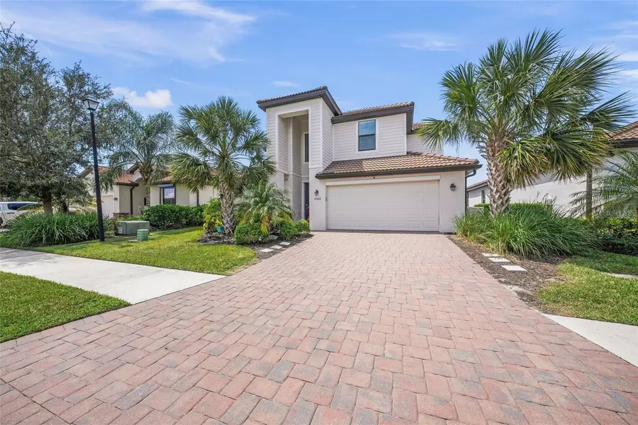 19369 NEARPOINT DR, Venice, FL 34292