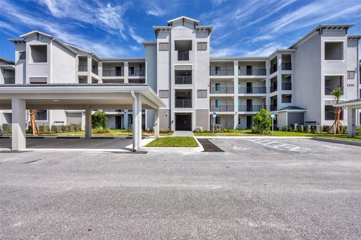 Venice, FL 34293,12320 WELLEN GOLF ST #105