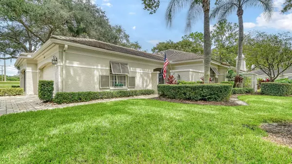 Sarasota, FL 34235,4419 OAKLEY GREENE #19