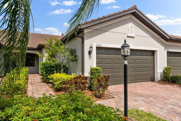 17611 CAMDEN DR, Lakewood Ranch, FL 34202