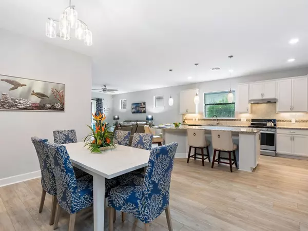Lakewood Ranch, FL 34202,7572 VIOLA LOOP