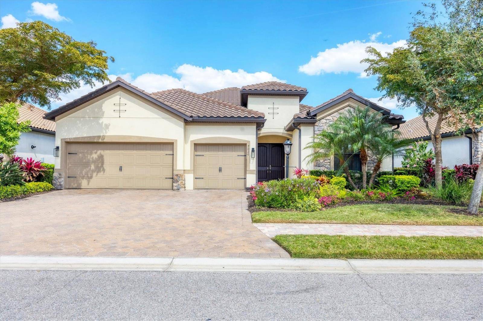 Lakewood Ranch, FL 34202,7020 WHITTLEBURY TRL