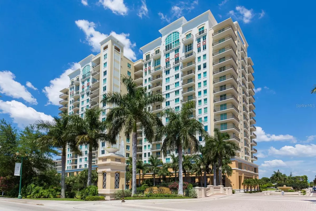 Sarasota, FL 34236,800 N TAMIAMI TRL #1412