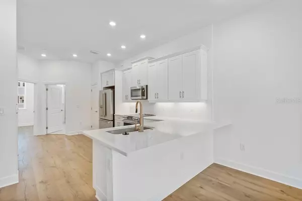 Punta Gorda, FL 33950,1625 COMPASS POINTE CT #105