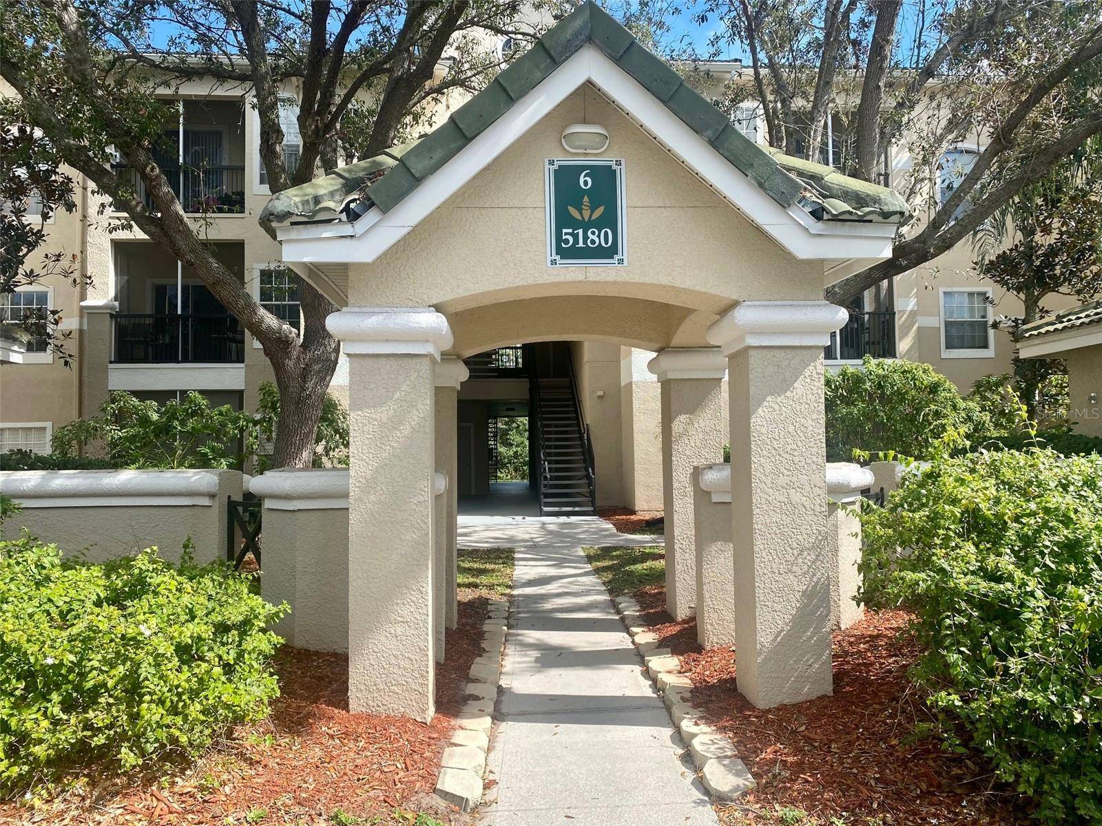 Sarasota, FL 34238,5146 NORTHRIDGE RD #209