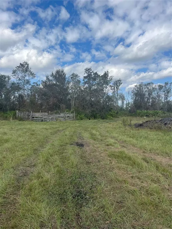 Myakka City, FL 34251,39450 SR-70 E