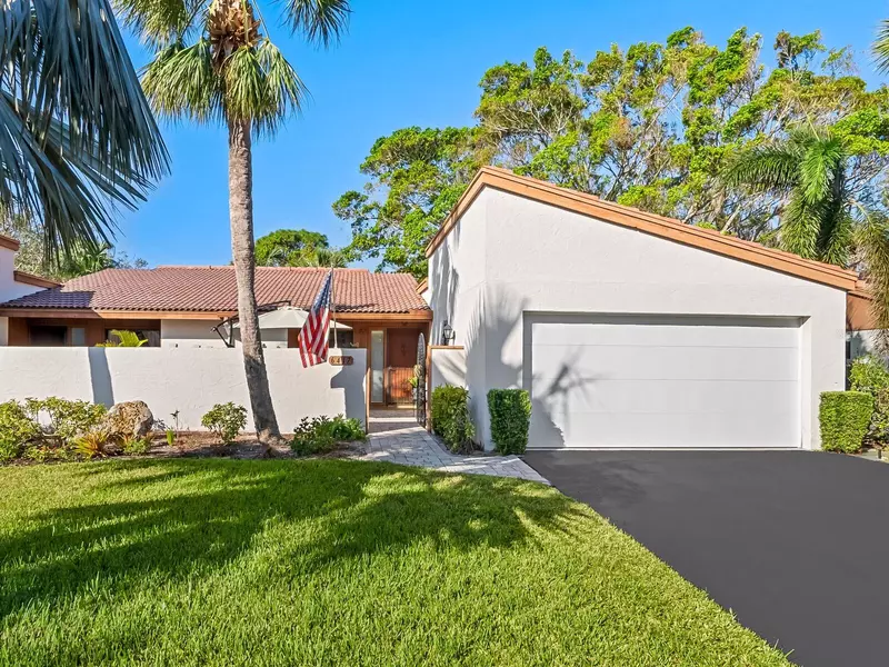 6417 MEADOWLARK LN, Bradenton, FL 34210