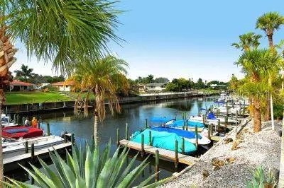 Sarasota, FL 34231,2020 RIVERBLUFF Pkwy #V329