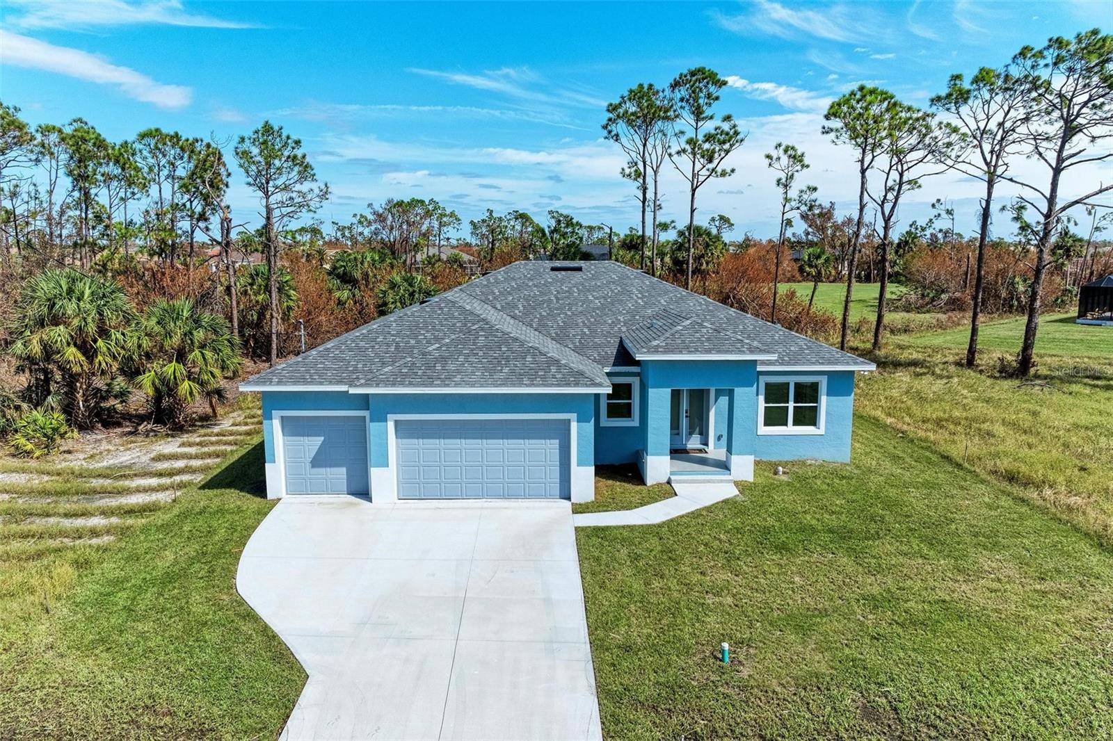 33 TEE VIEW RD, Rotonda West, FL 33947