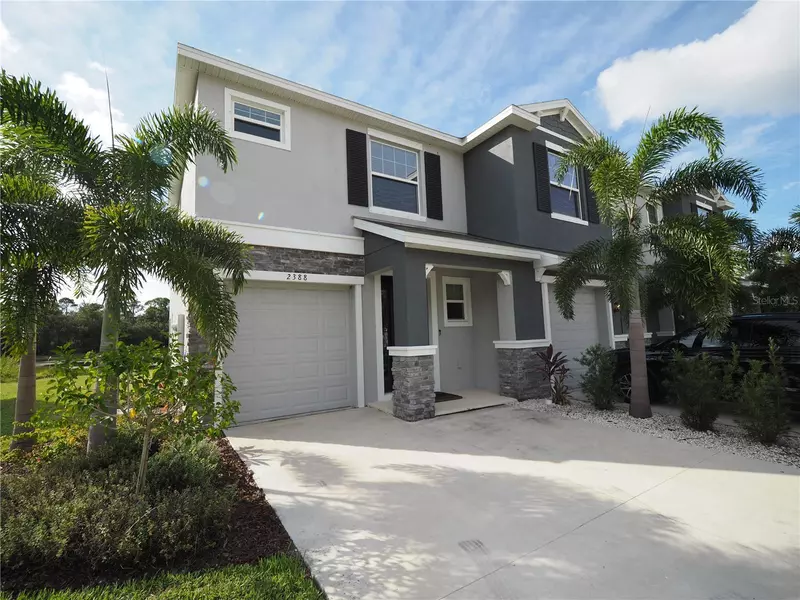 2388 MIDNIGHT PEARL DR, Sarasota, FL 34240