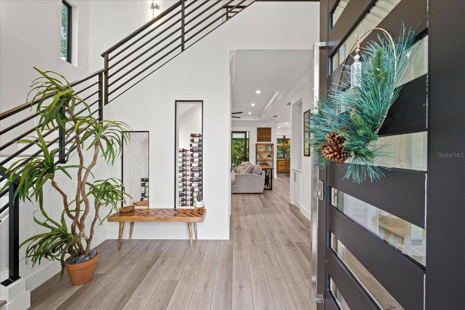 Sarasota, FL 34242,577 VENICE LN