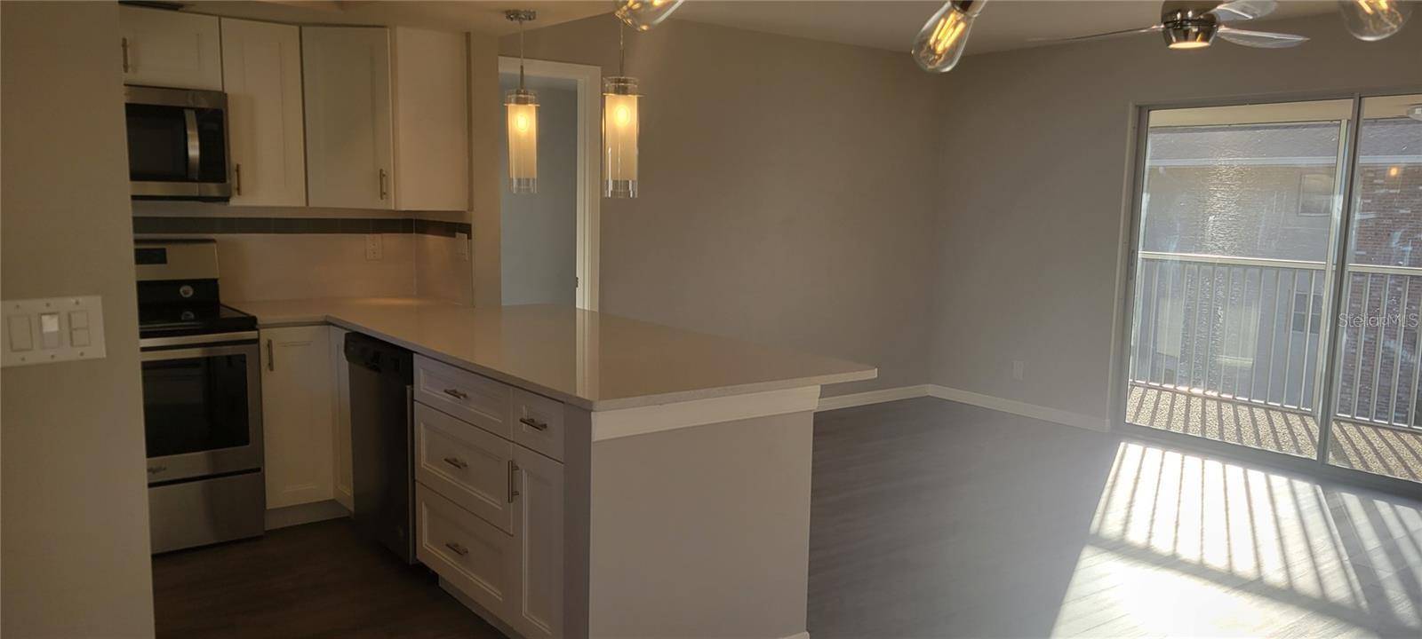 Sarasota, FL 34239,3751 S SCHOOL AVE #19