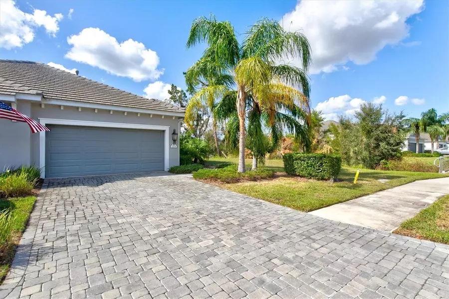 3206 SKY BLUE CV, Bradenton, FL 34211