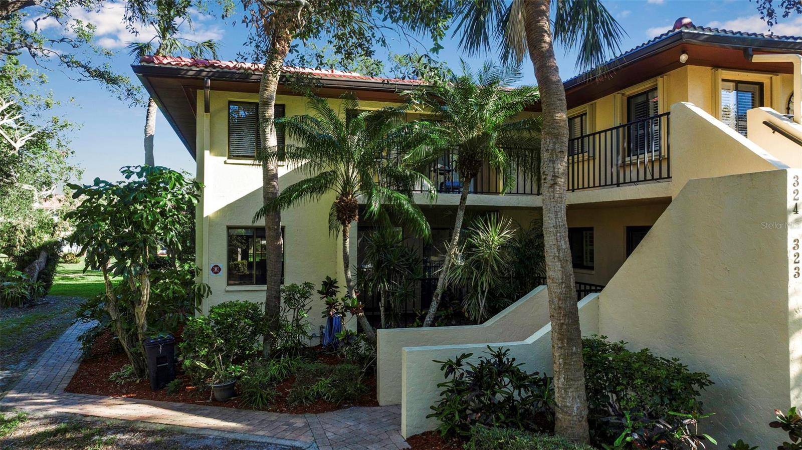 Bradenton, FL 34210,6466 SEAGULL DR #323