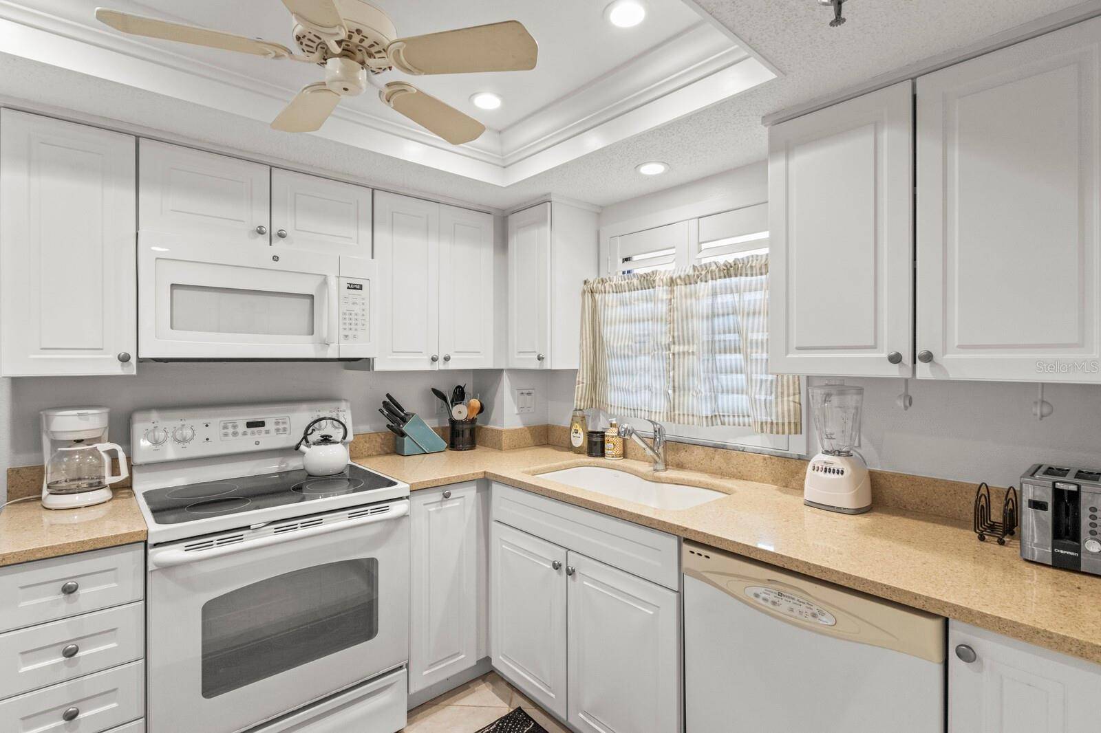 Sarasota, FL 34236,1001 BENJAMIN FRANKLIN DR #512