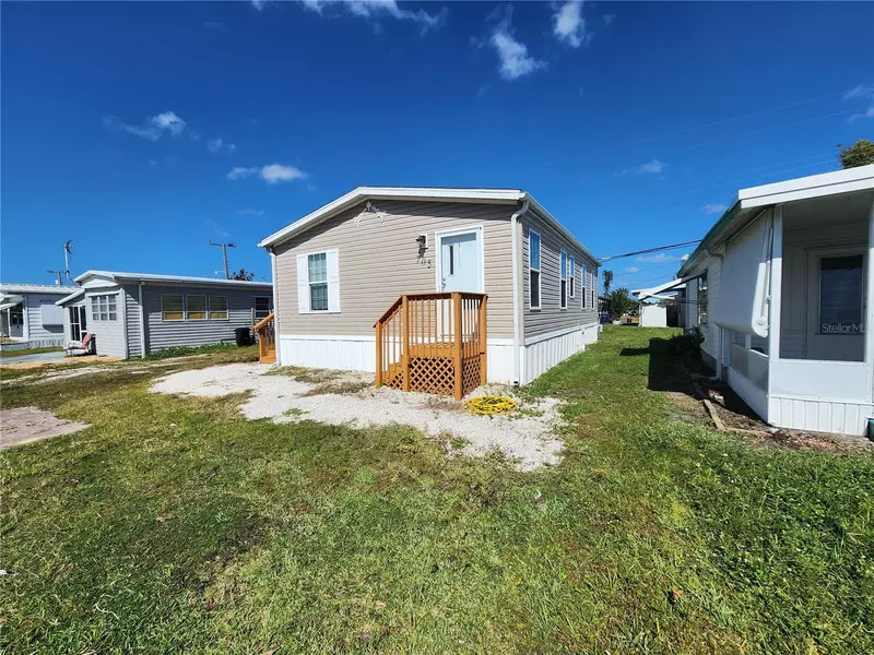 705 50TH AVENUE DR W, Bradenton, FL 34207