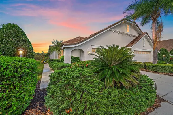 7011 WOODMORE TER, Lakewood Ranch, FL 34202