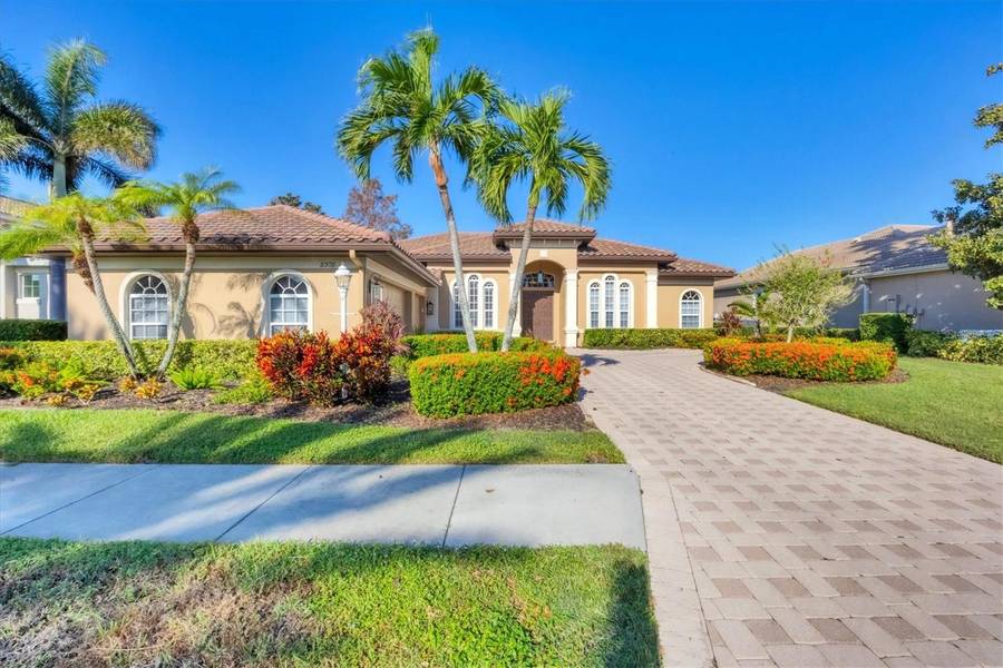 8308 CHAMPIONSHIP CT, Lakewood Ranch, FL 34202