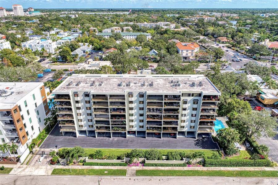 755 S PALM AVE #404, Sarasota, FL 34236