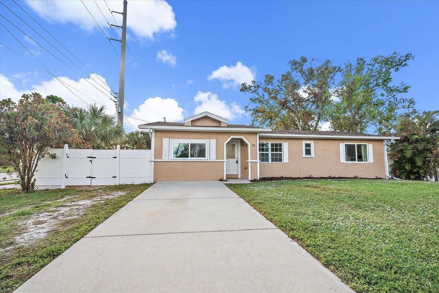 15 TULANE RD, Venice, FL 34293