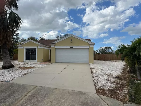 5682 25TH STREET CIR E,  Bradenton,  FL 34203