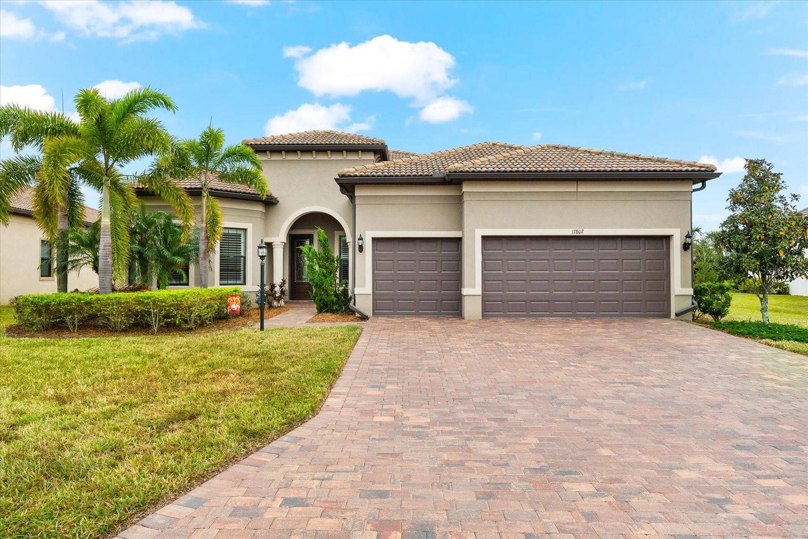 Lakewood Ranch, FL 34202,17802 EASTBROOK TER