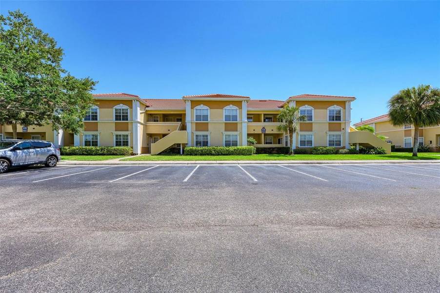 1130 VILLAGIO CIR #202, Sarasota, FL 34237