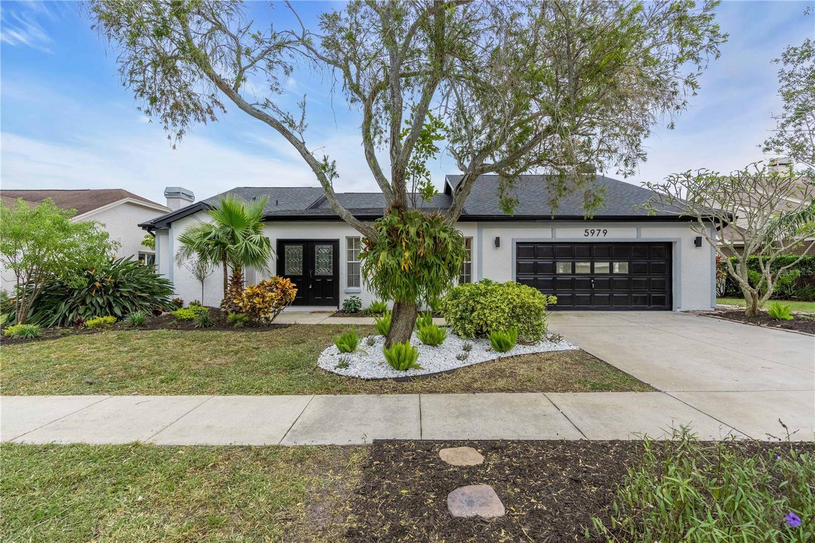 5979 BAY LAKE DR N, St Petersburg, FL 33708