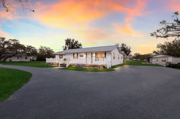 Terra Ceia, FL 34250,1640 CENTER RD