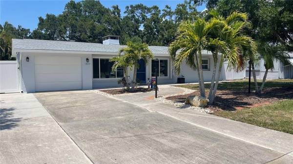 1809 SOUTHWOOD ST, Sarasota, FL 34231