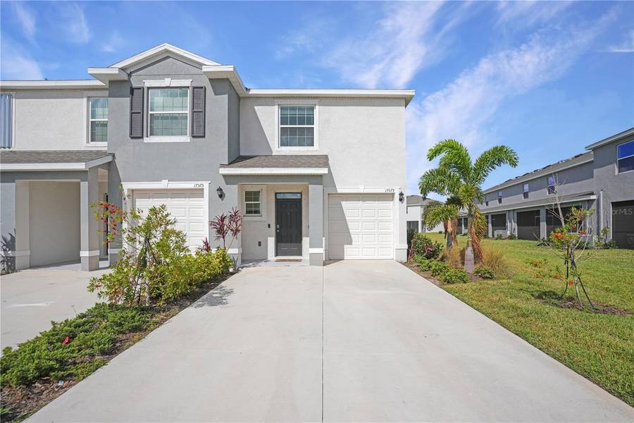 17579 CRESCENT MOON LOOP, Bradenton, FL 34211