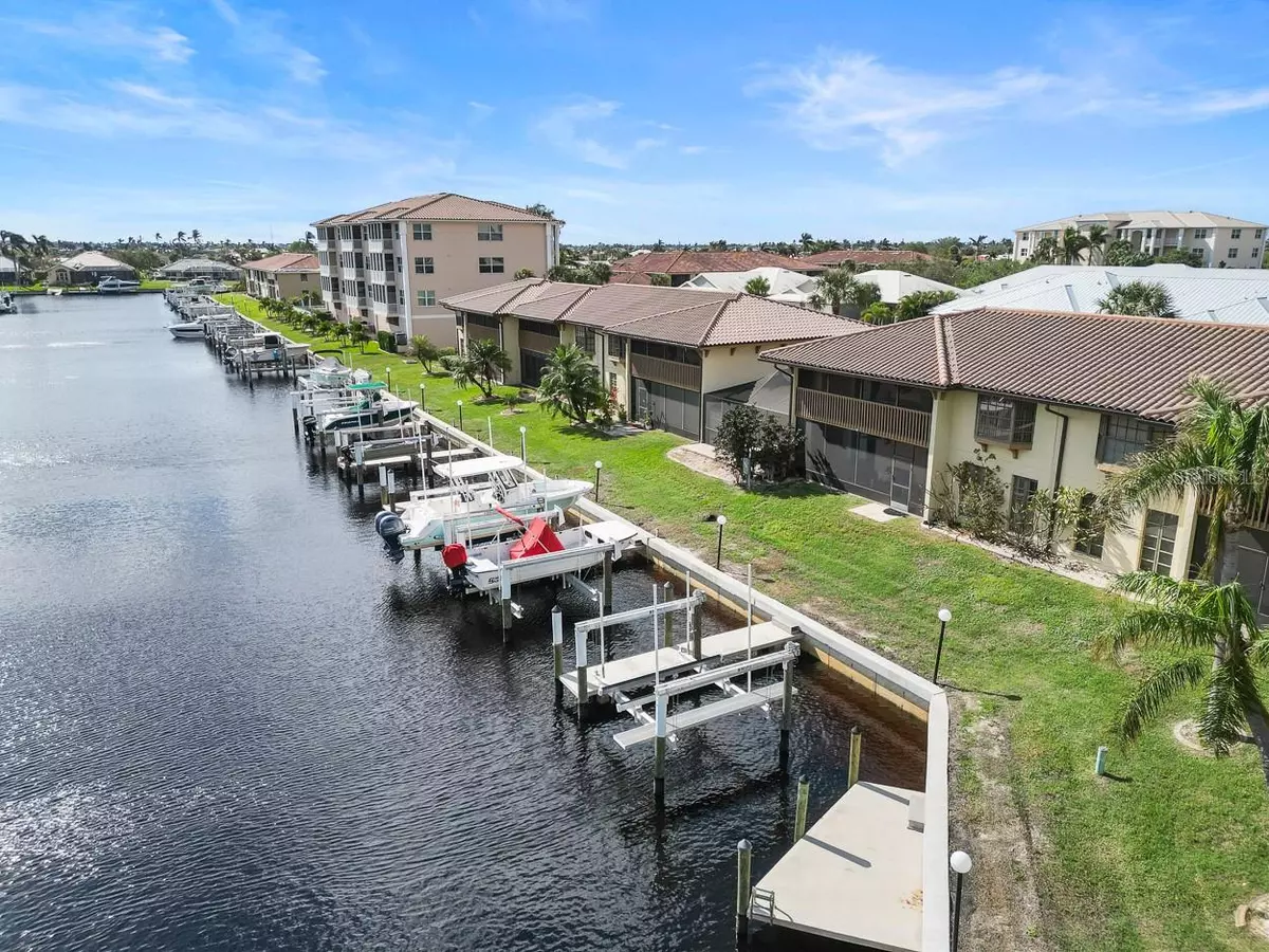 Punta Gorda, FL 33950,208 LEWIS CIR #4A